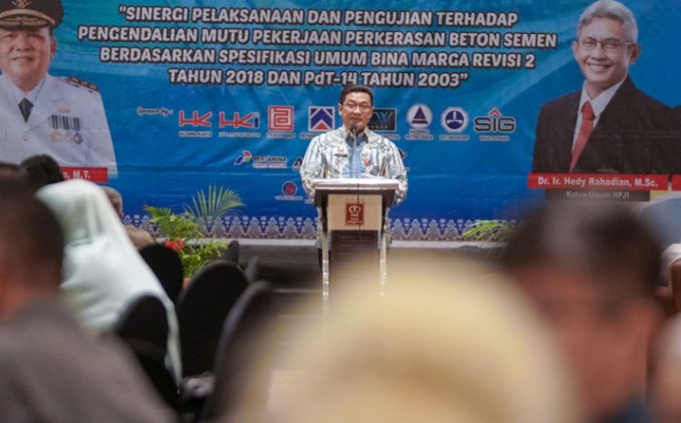 Pemprov Riau Fokus Bangun Infrastruktur Jalan Daerah